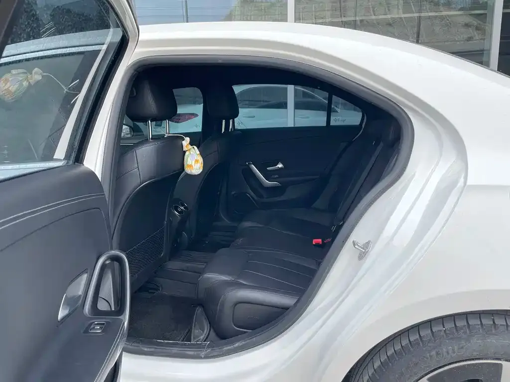 Mercedes-Benz A-Class 2024 из CN, фото 3