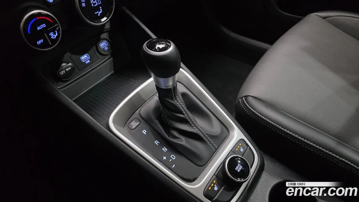Hyundai Venue 2021 из KR, фото 8