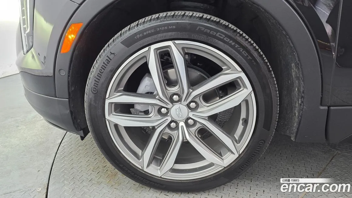 Cadillac XT4 2023 из KR, фото 8