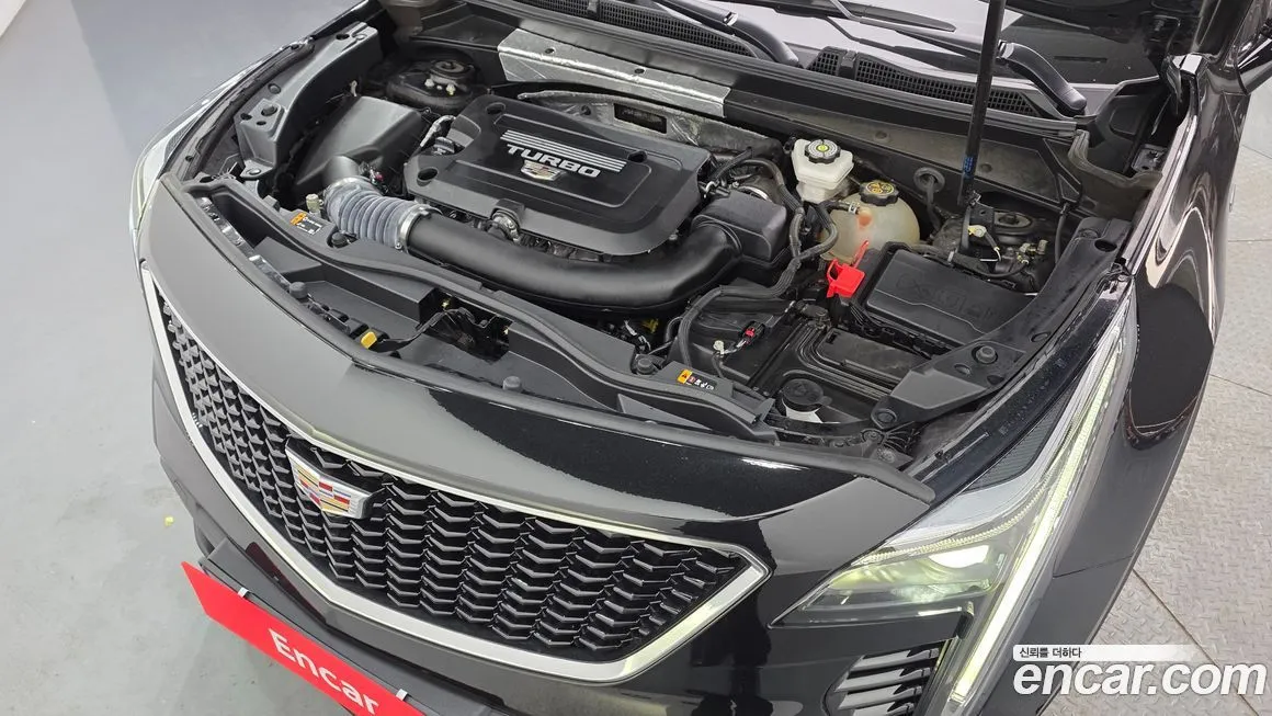 Cadillac XT4 2023 из KR, фото 10