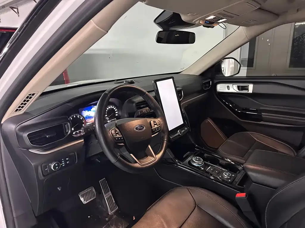 Ford Explorer 2022 из CN, фото 7