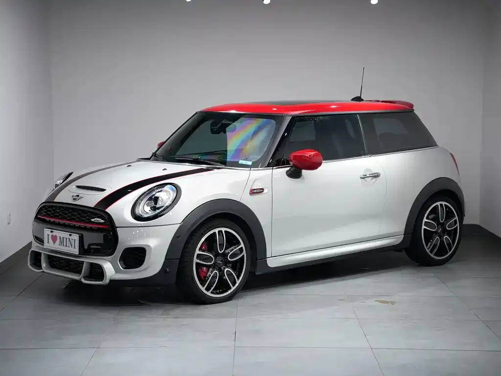 MINI JCW (John Cooper Works)