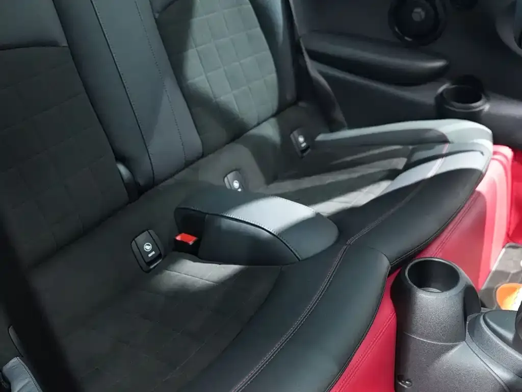 MINI JCW (John Cooper Works) 2021 из CN, фото 4