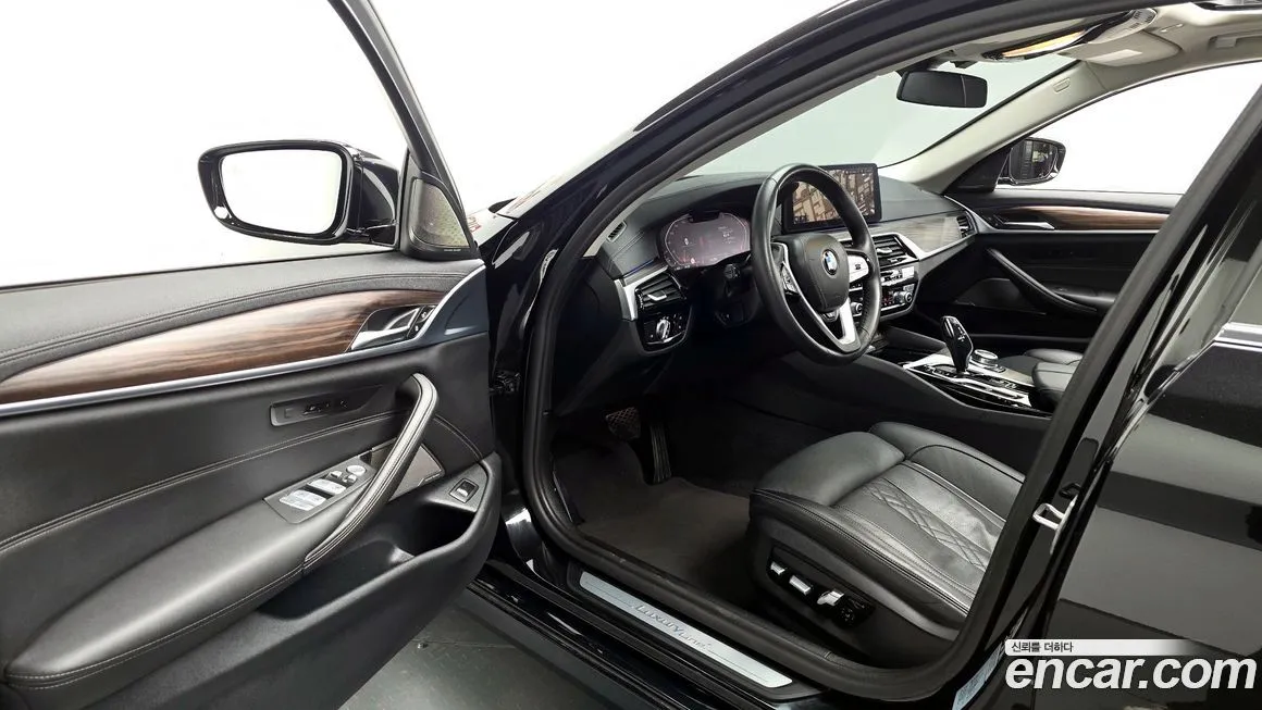 BMW 5-Series 2022 из KR, фото 8