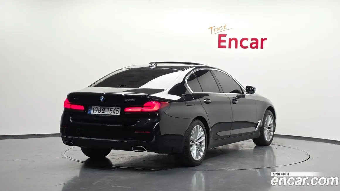 BMW 5-Series 2022 из KR, фото 3