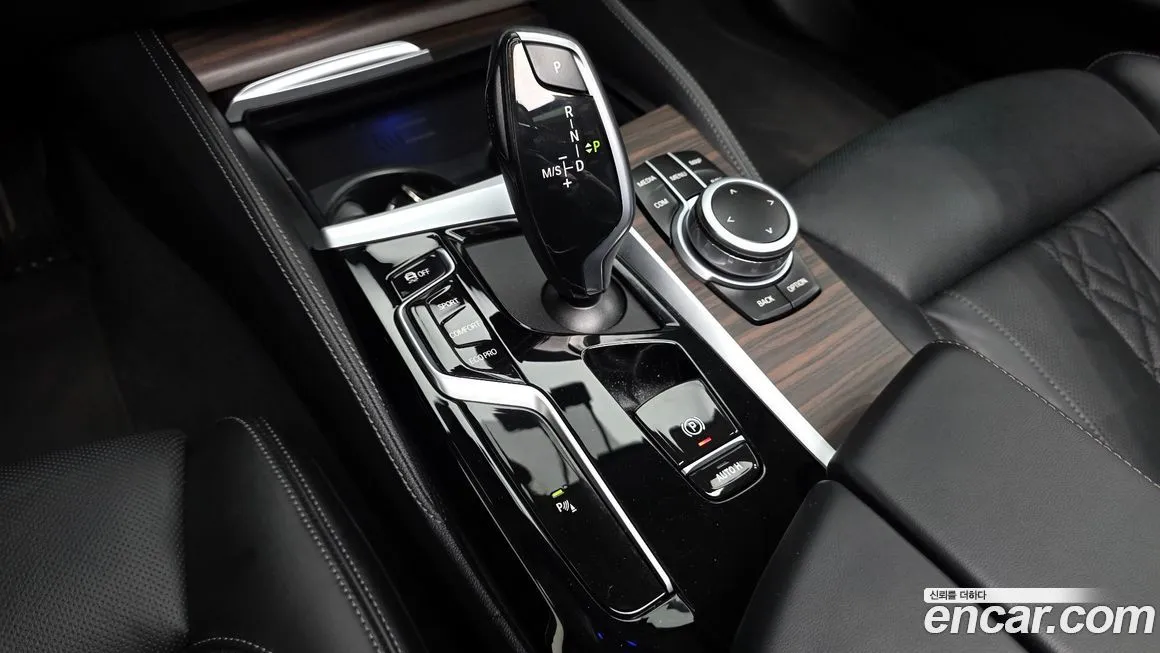 BMW 5-Series 2022 из KR, фото 9