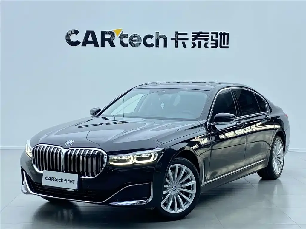 BMW 7 Series — фото 1