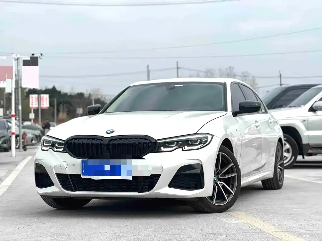 BMW 3 Series 2021 из CN, фото 1