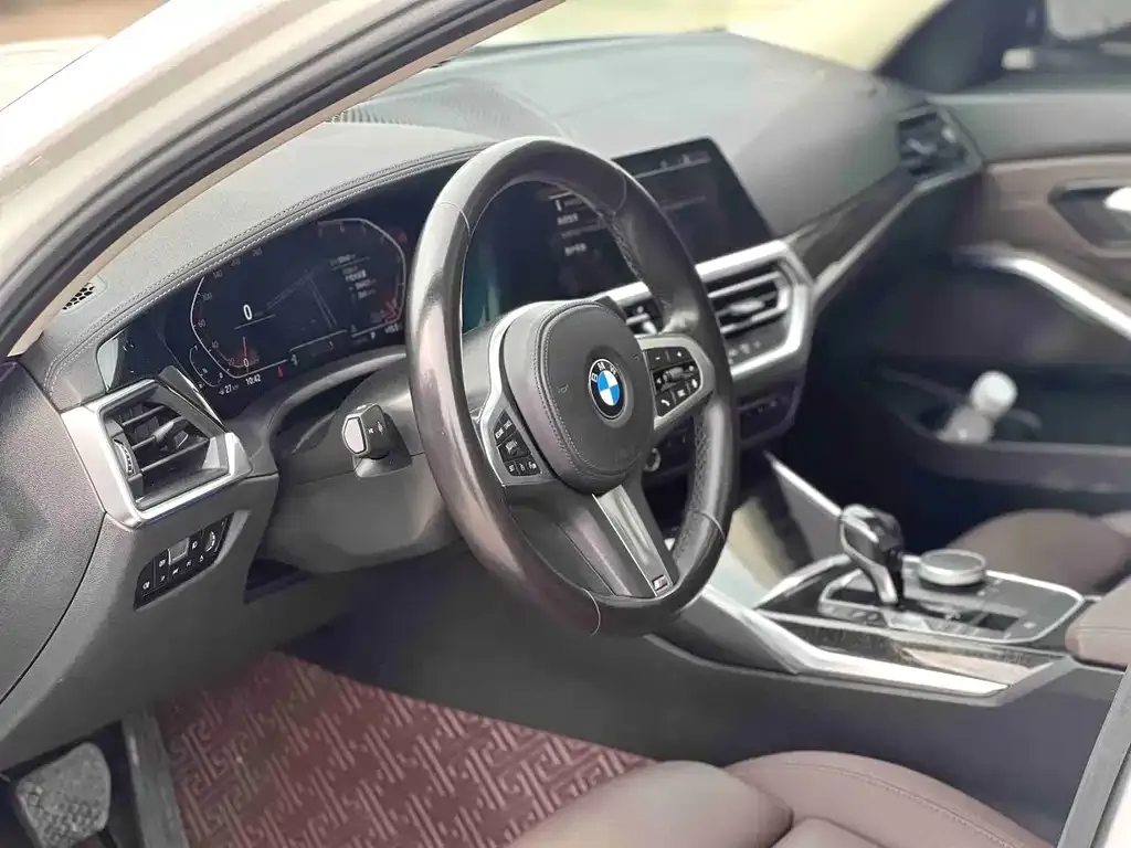BMW 3 Series 2021 из CN, фото 3