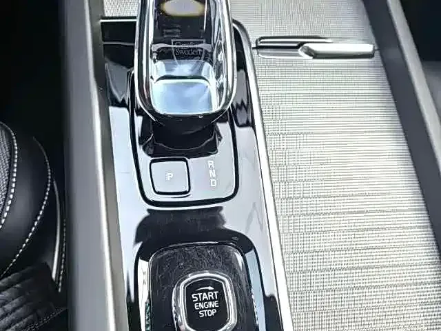 Volvo XC60 2024 из CN, фото 6