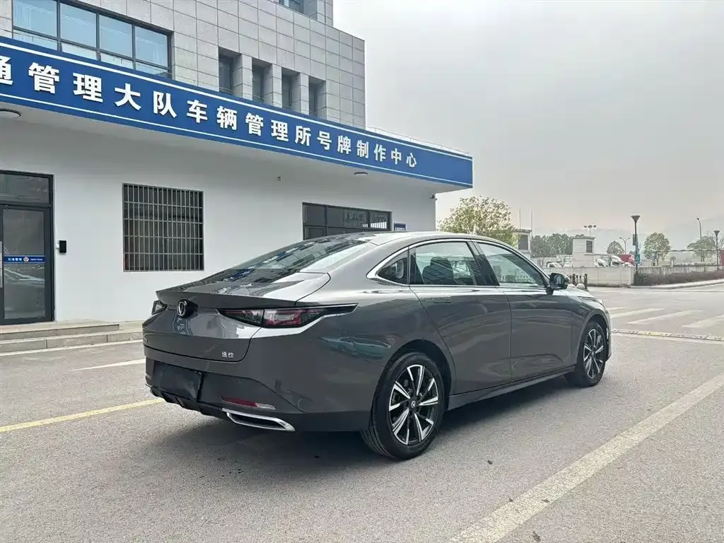 Changan Eado 2025 из CN, фото 4