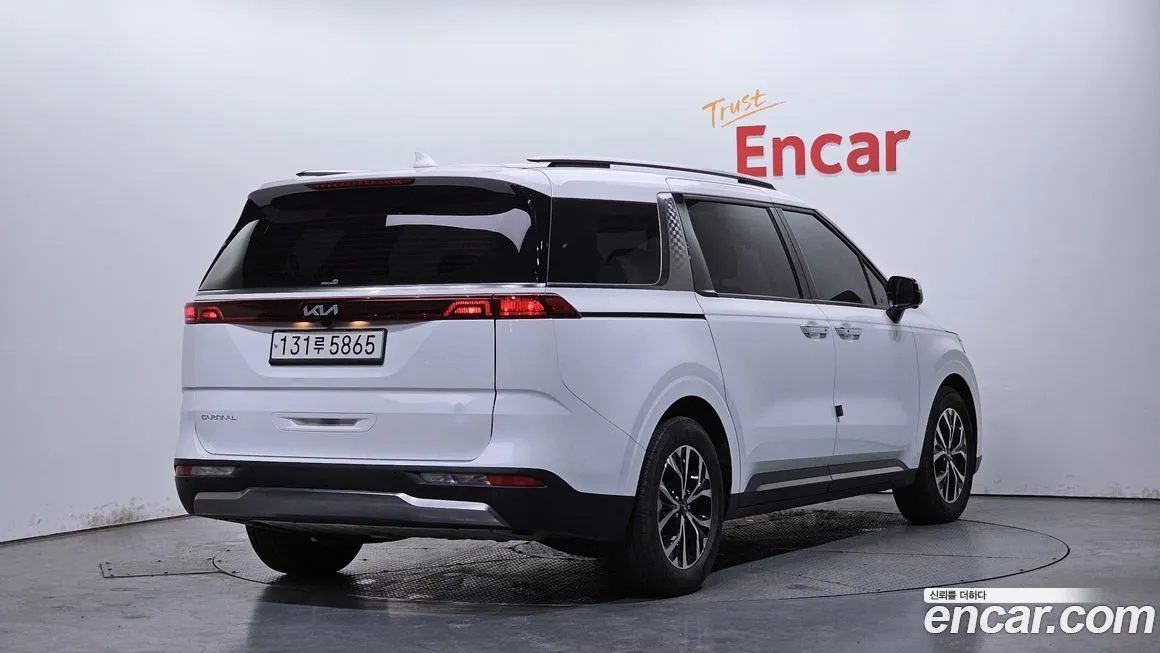 Kia Carnival 2023 из KR, фото 4