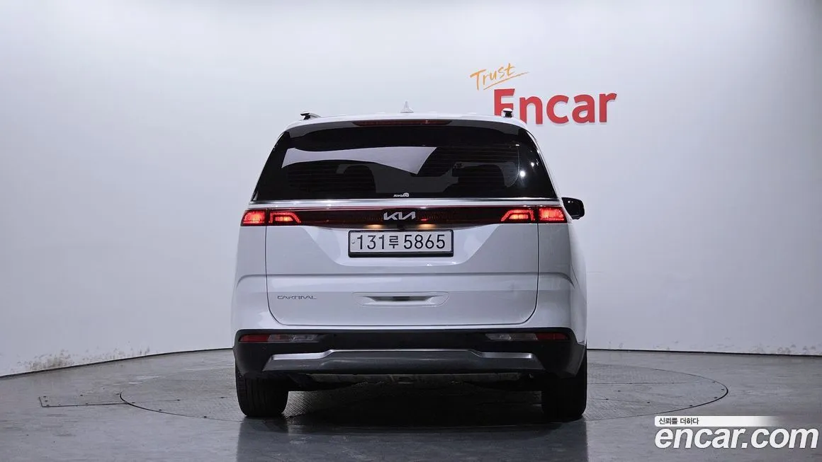 Kia Carnival 2023 из KR, фото 2