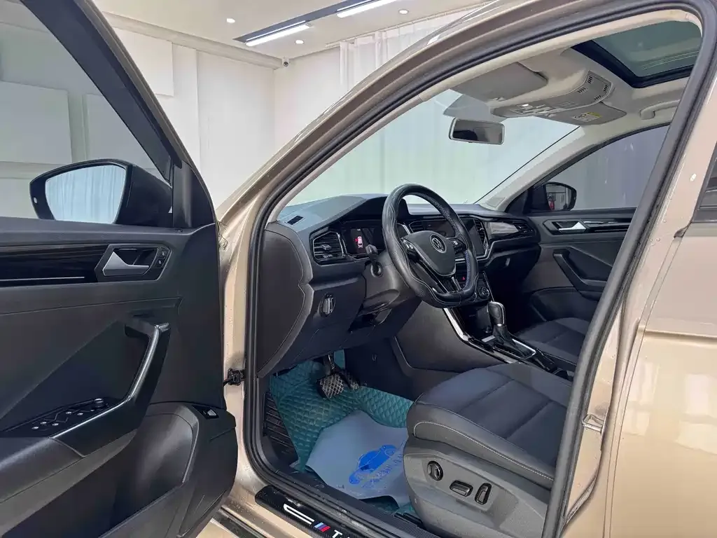 Volkswagen T-Roc 2022 из CN, фото 8