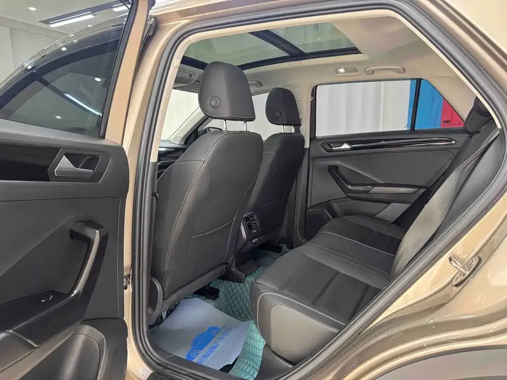 Volkswagen T-Roc 2022 из CN, фото 6