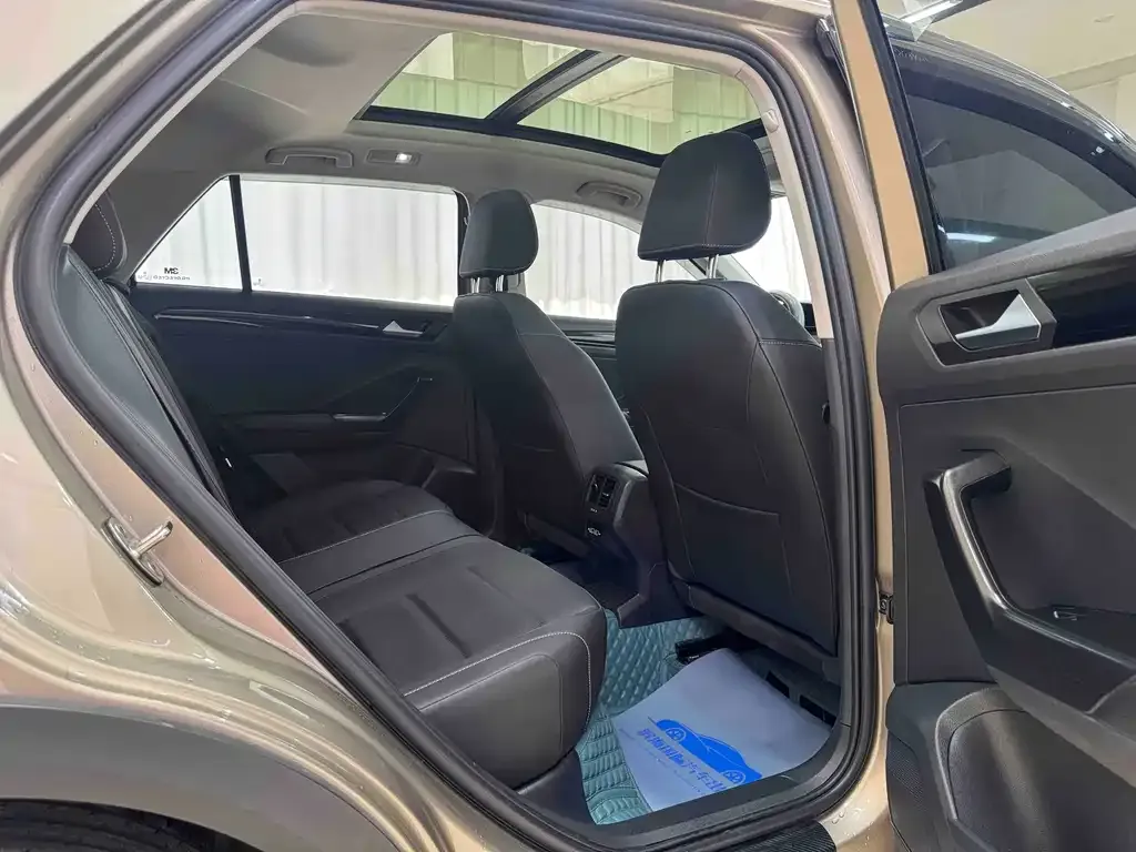 Volkswagen T-Roc 2022 из CN, фото 3