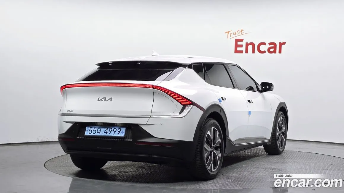 Kia EV6 2023 из KR, фото 2