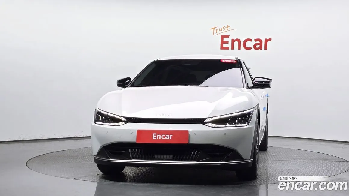 Kia EV6 2023 из KR, фото 10