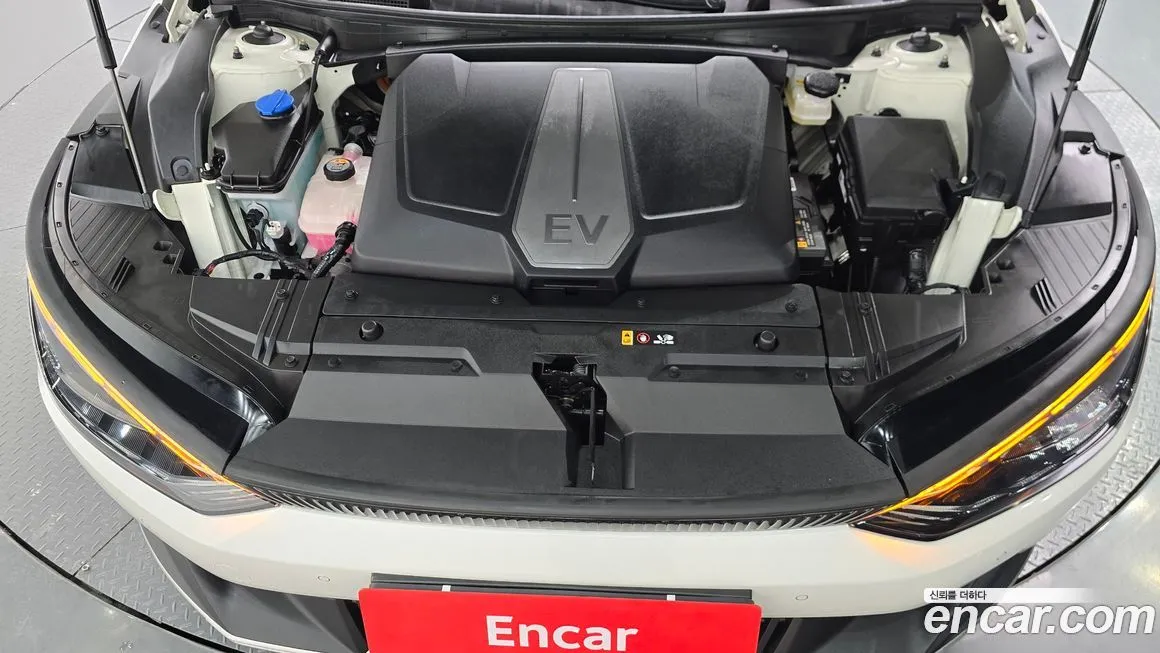 Kia EV6 2023 из KR, фото 9