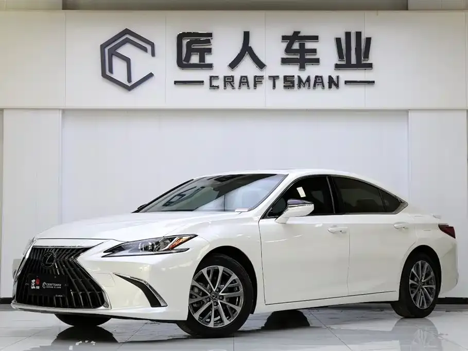 Lexus ES 2023 из CN, фото 1