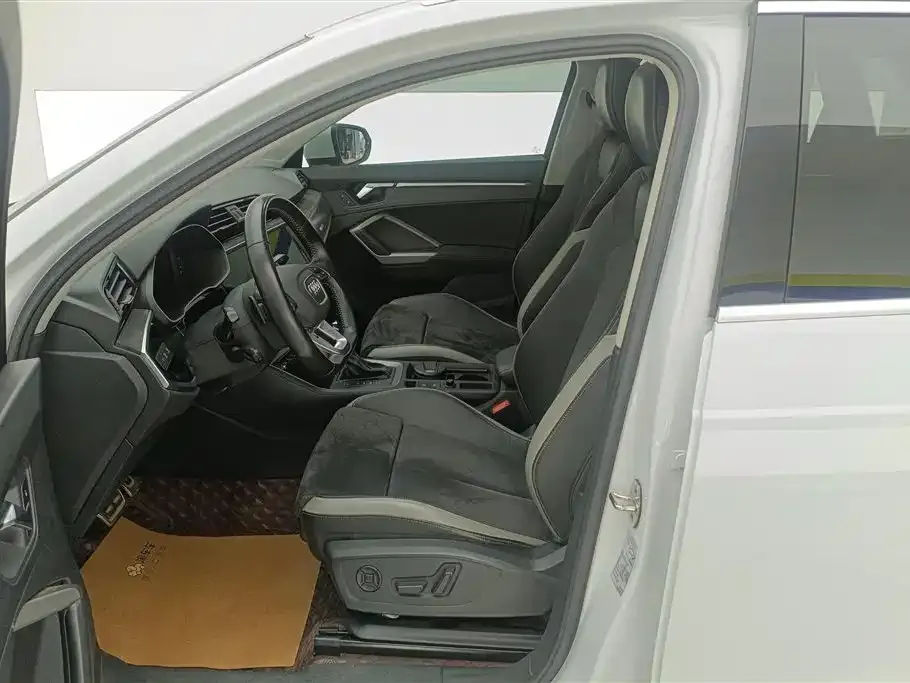 Audi Q3 2021 из CN, фото 5