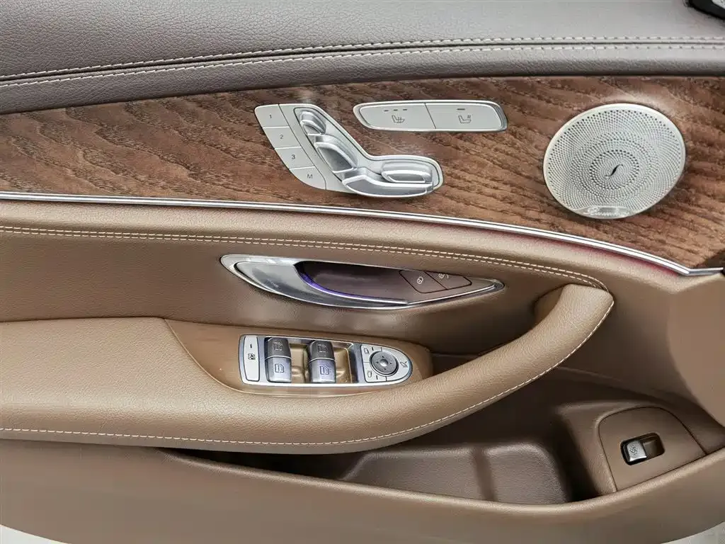 Mercedes-Benz E-Class 2022 из CN, фото 3