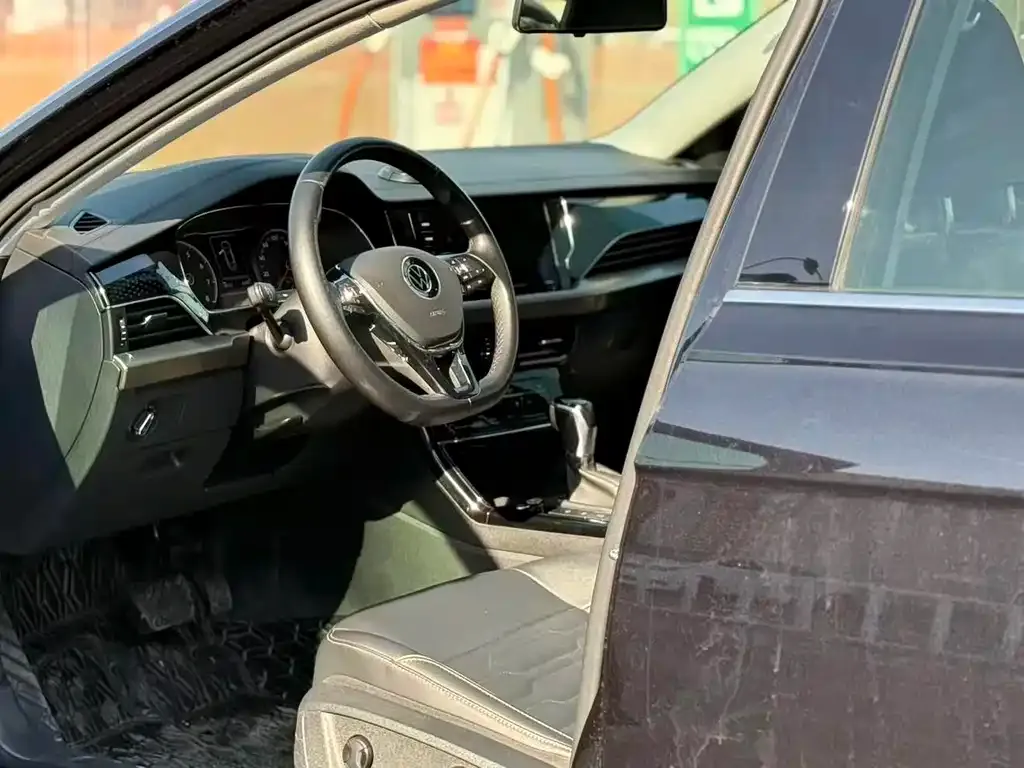 Volkswagen Passat 2021 из CN, фото 3