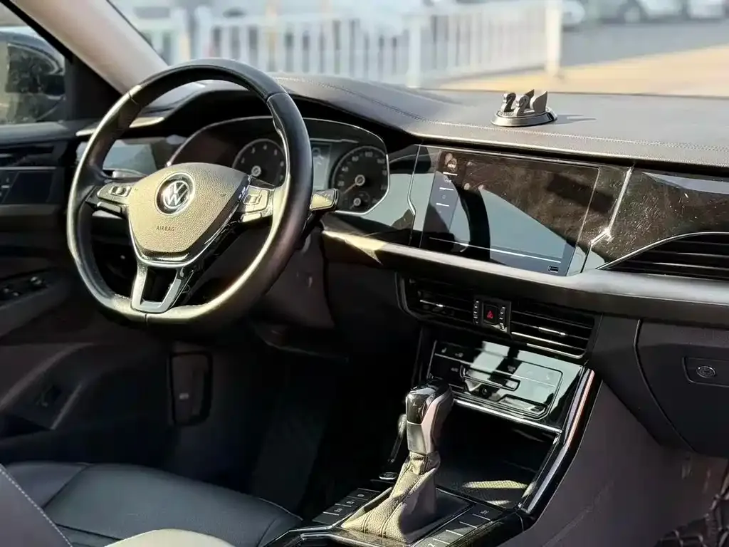 Volkswagen Passat 2021 из CN, фото 10