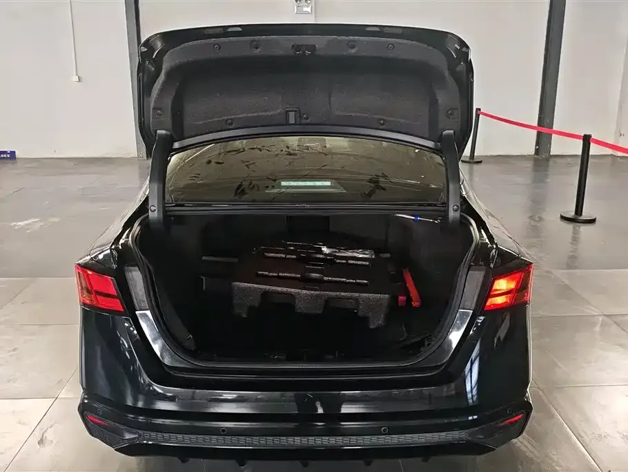 Nissan Teana 2021 из CN, фото 3