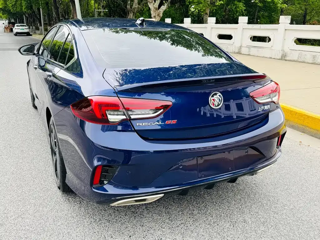 Buick Regal — фото 10