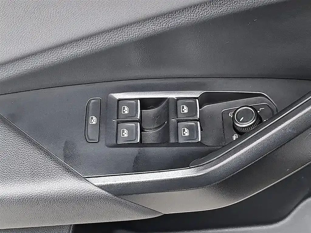 Volkswagen Sagitar 2021 из CN, фото 10