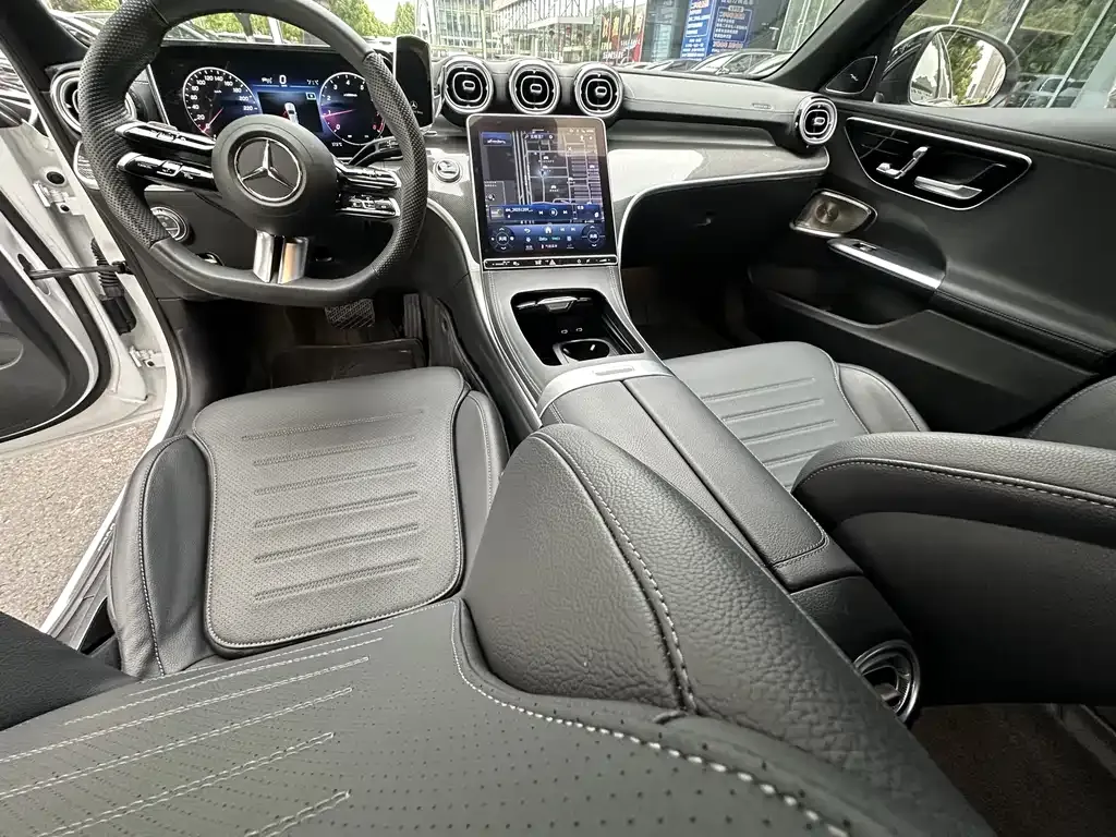 Mercedes-Benz C-Class 2023 из CN, фото 2