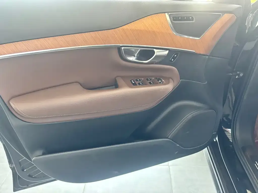 Volvo XC90 2021 из CN, фото 3