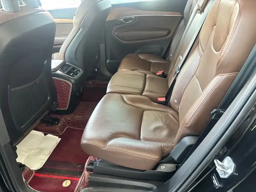 Volvo XC90 2021 из CN, фото 4
