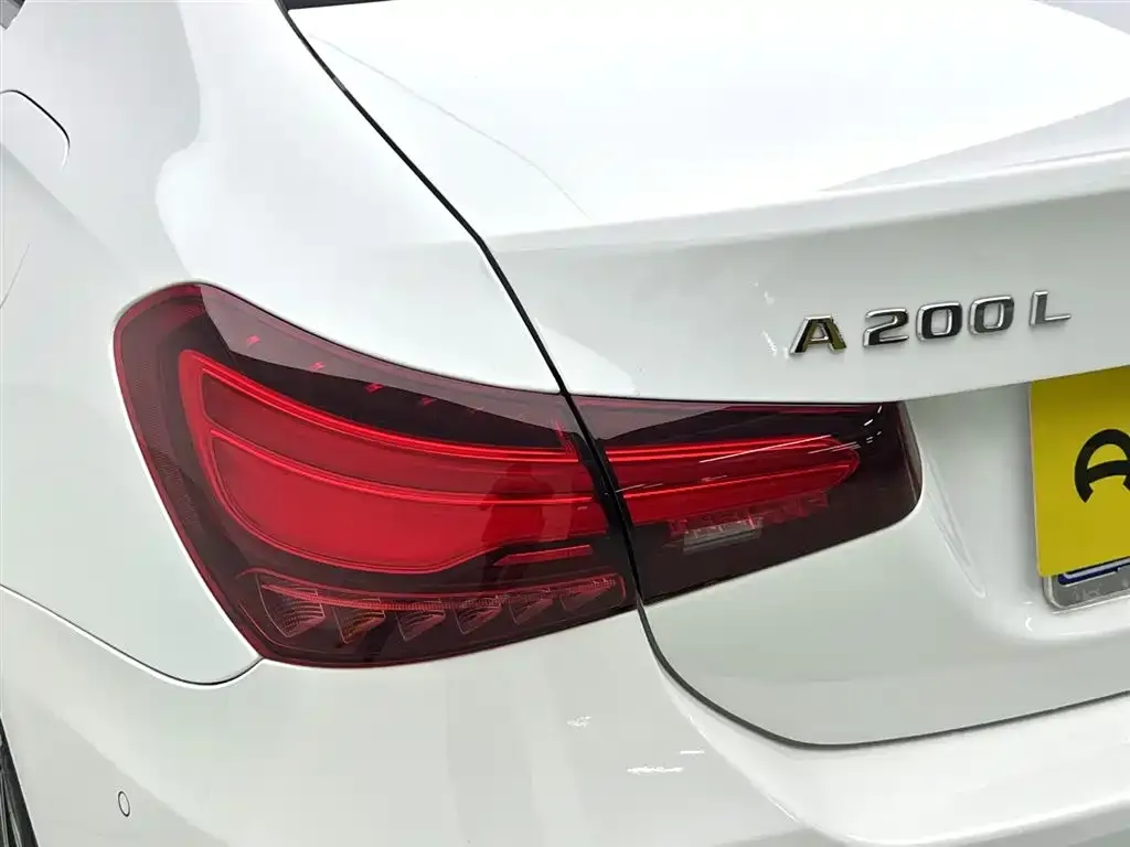 Mercedes-Benz A-Class 2023 из CN, фото 2