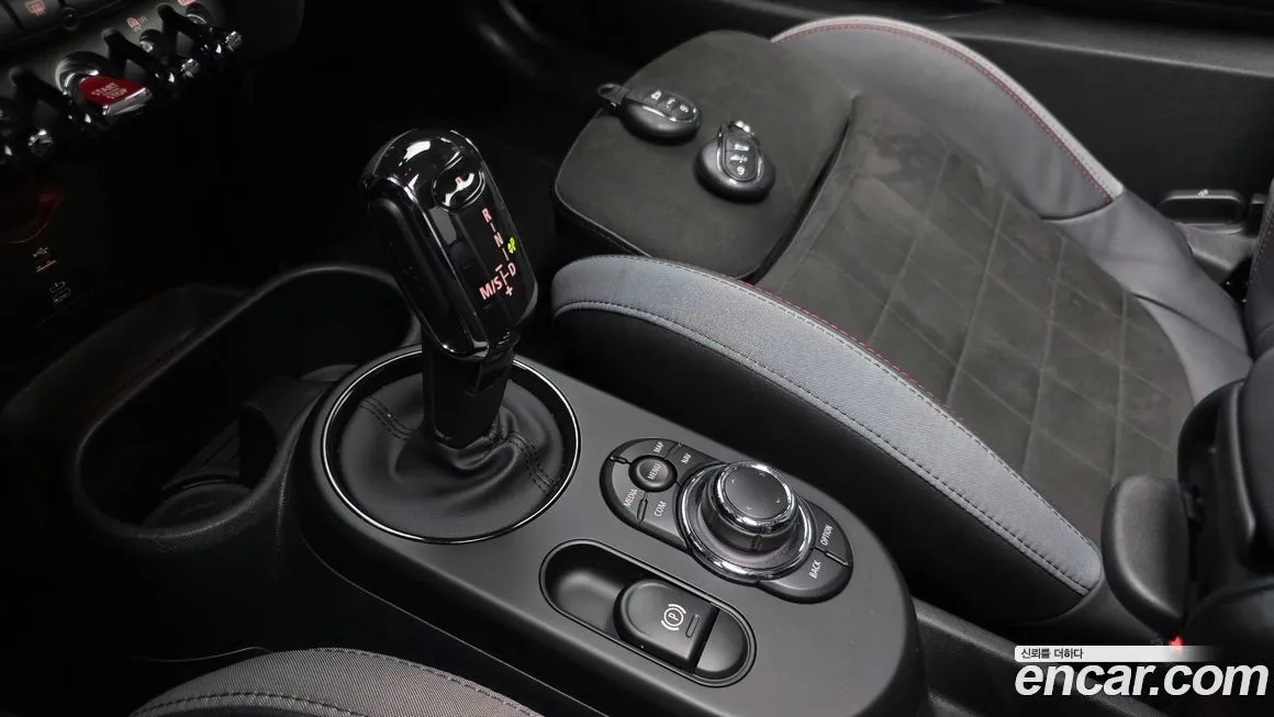 Mini Cooper 2024 из KR, фото 3