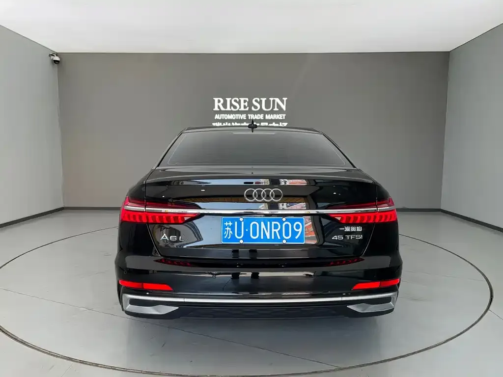 Audi A6L 2025 из CN, фото 2
