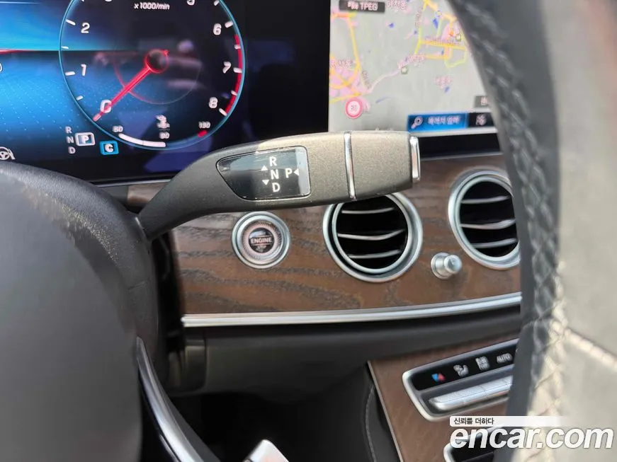 Mercedes-Benz E-Class 2021 из KR, фото 2