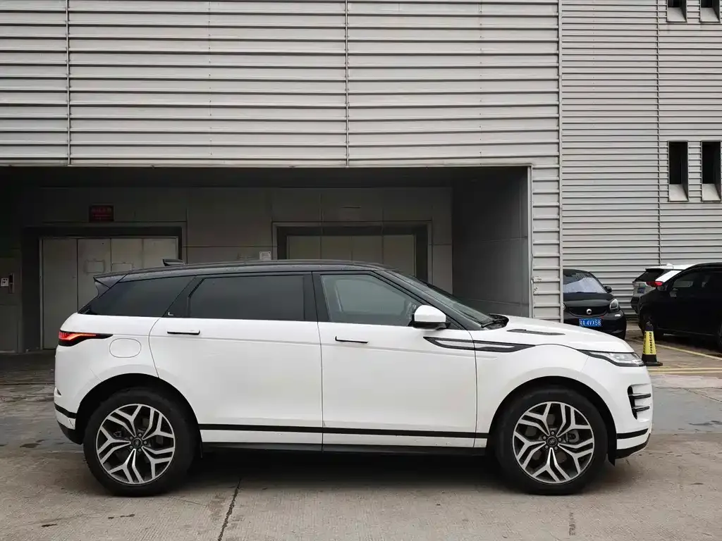 Land Rover Evoque 2024 из CN, фото 2