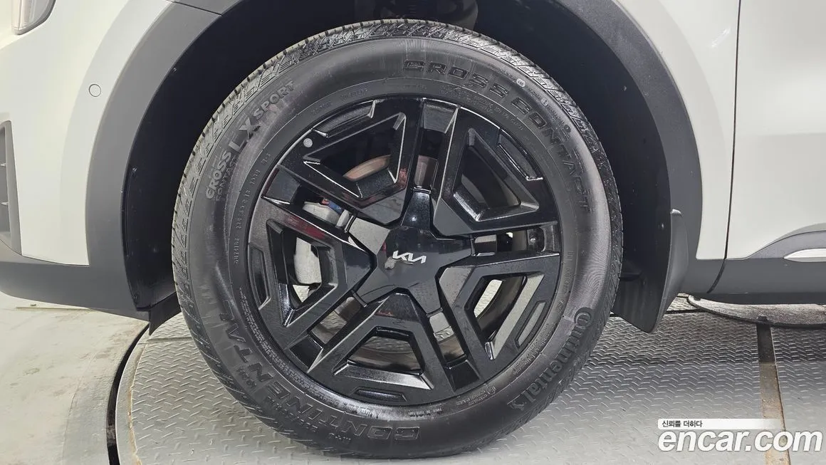 Kia Sorento — фото 10
