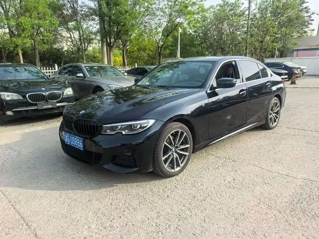 BMW 3 Series 2022 из CN, фото 1