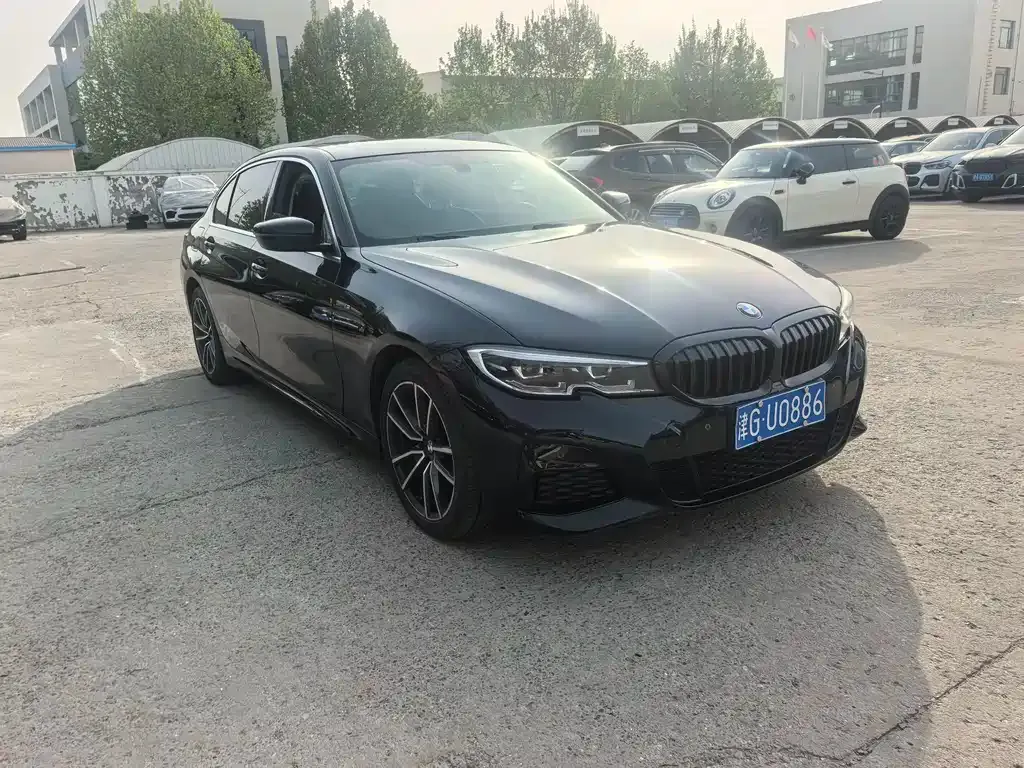 BMW 3 Series 2022 из CN, фото 9
