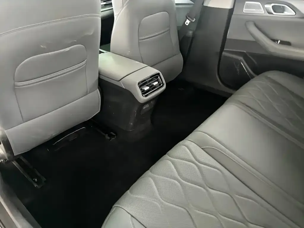 Geely Galaxy A7 2025 из CN, фото 2