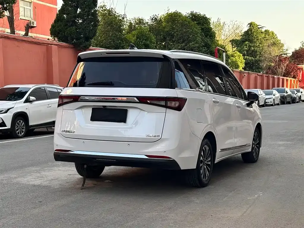 Wuling Jiachen 2022 из CN, фото 5