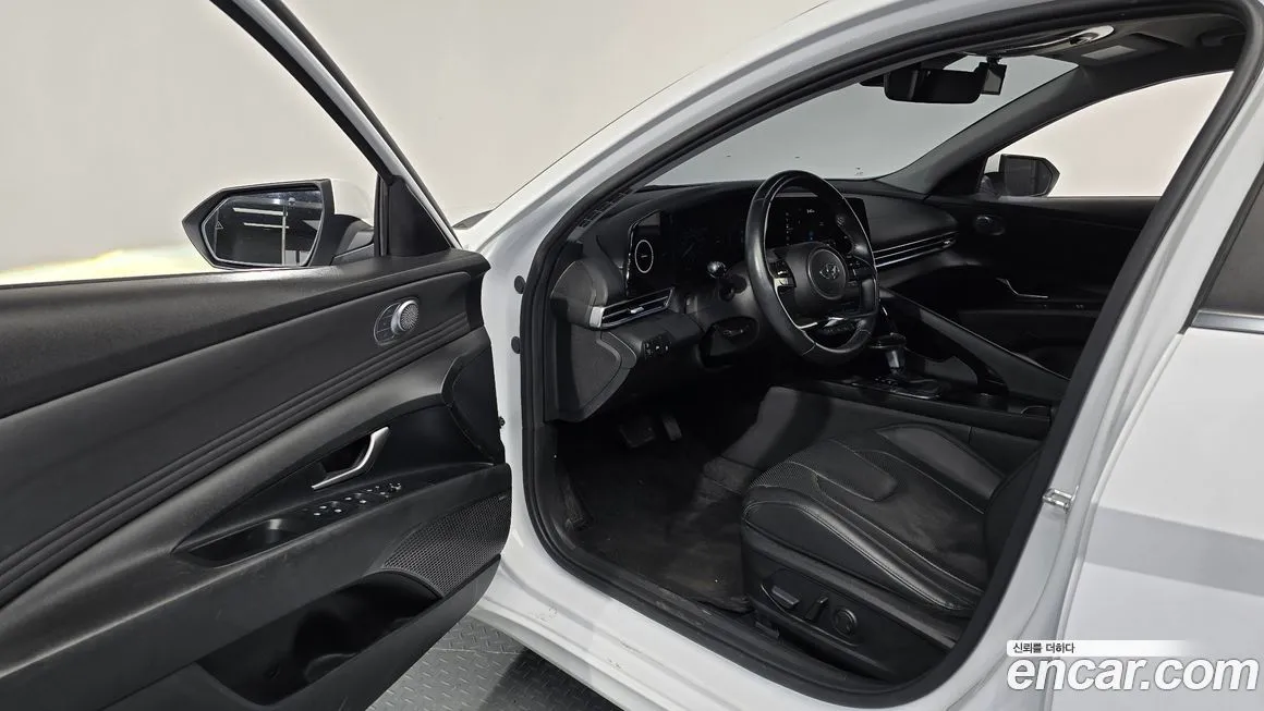 Hyundai AVANTE 2021 из KR, фото 3