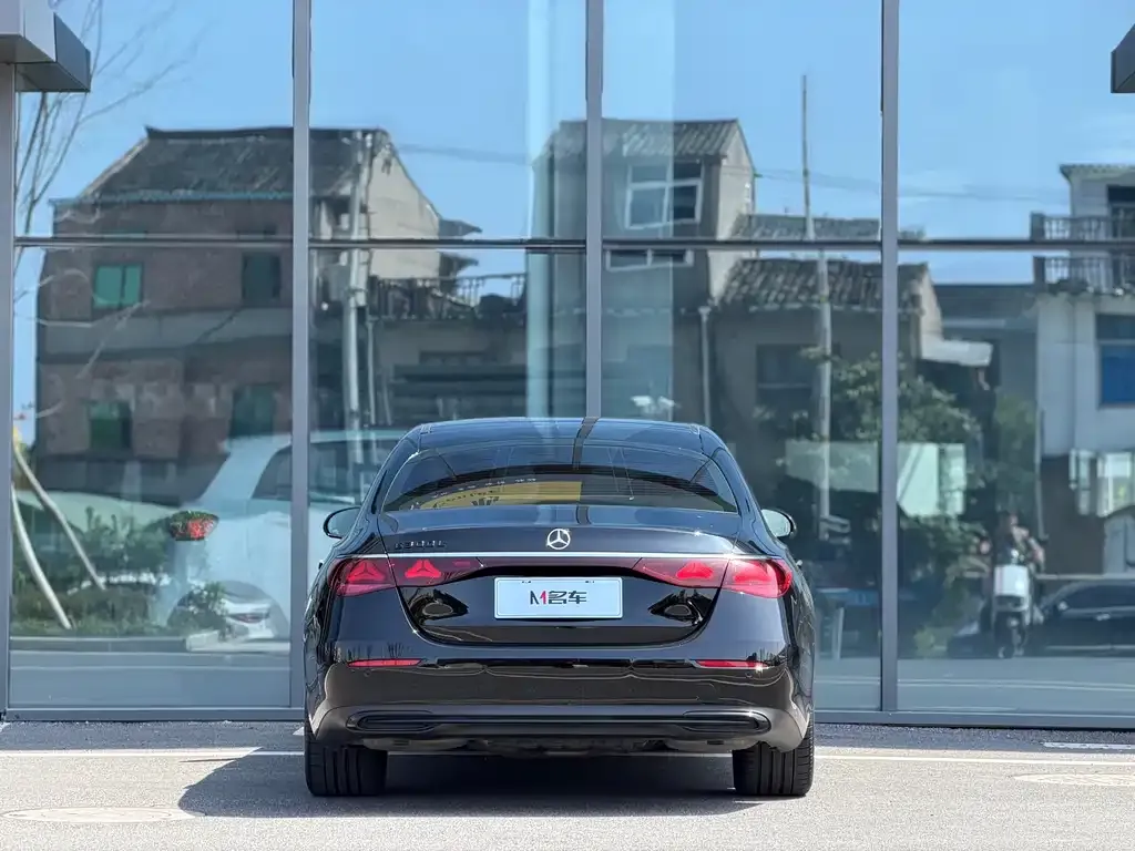 Mercedes-Benz E-Class 2024 из CN, фото 5