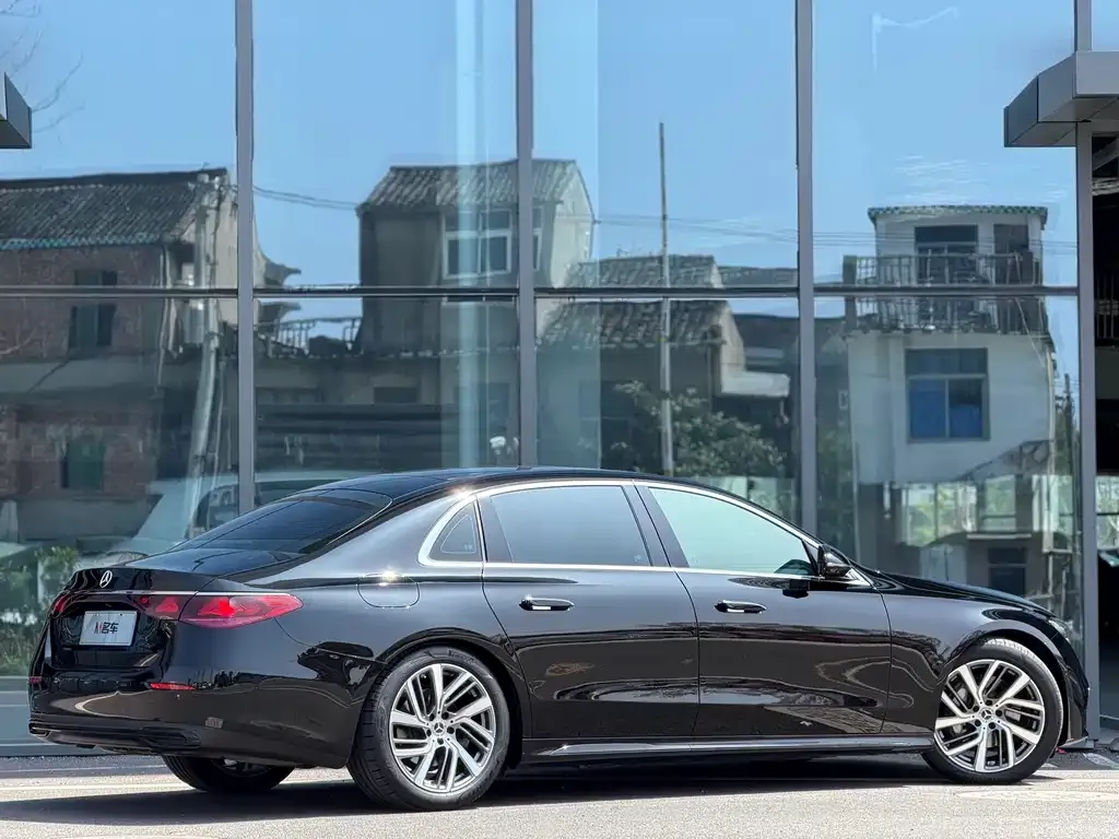 Mercedes-Benz E-Class 2024 из CN, фото 7