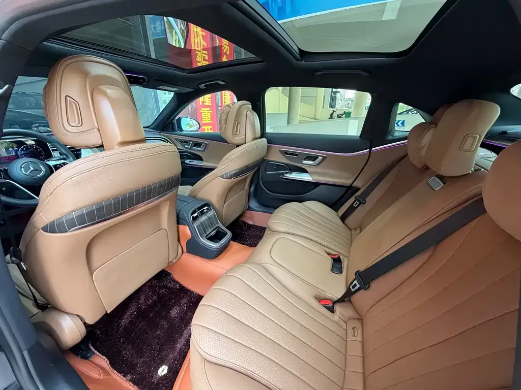 Mercedes-Benz E-Class 2024 из CN, фото 3