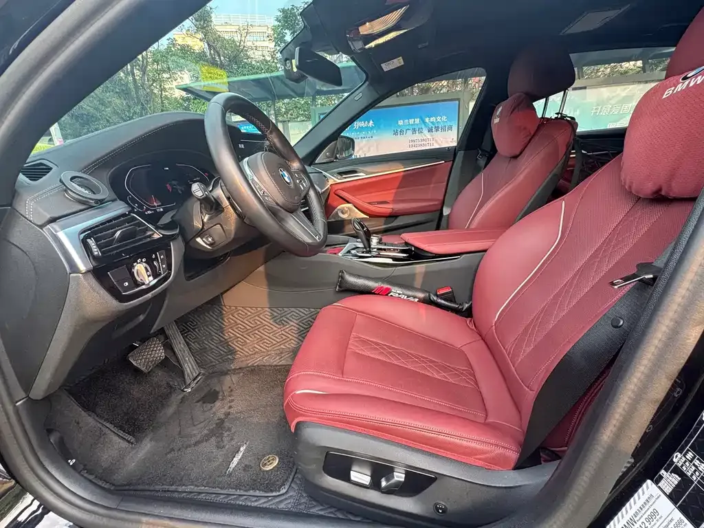 BMW 5 Series 2024 из CN, фото 9