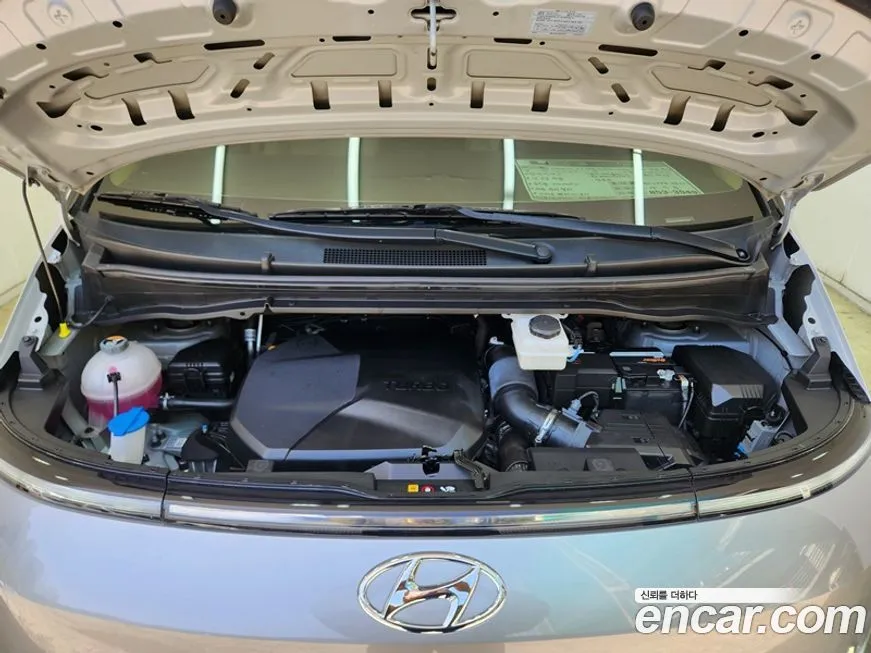 Hyundai Staria — фото 3